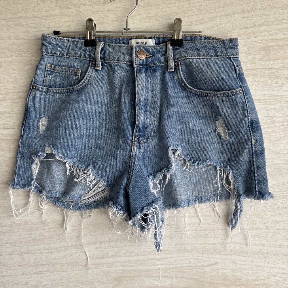 Forever 21 light blue high-rise distressed denim shorts Sz 28